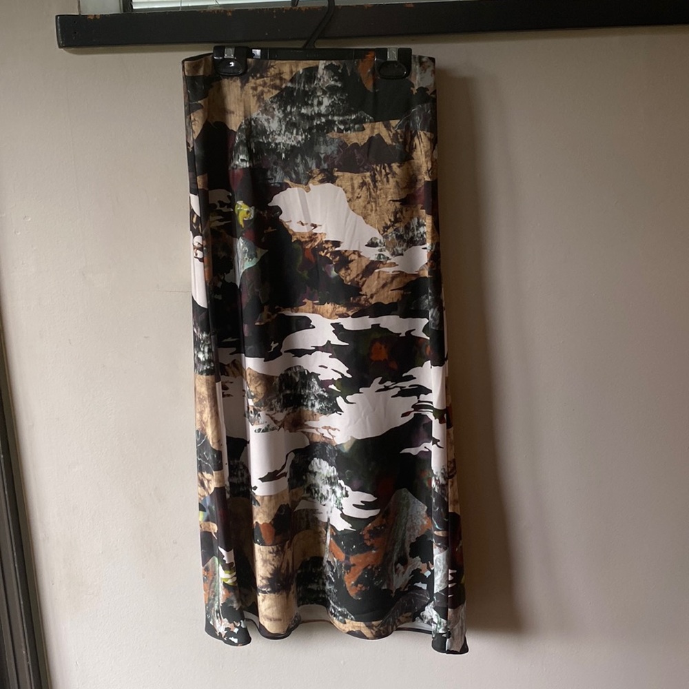 Babaton midi skirt